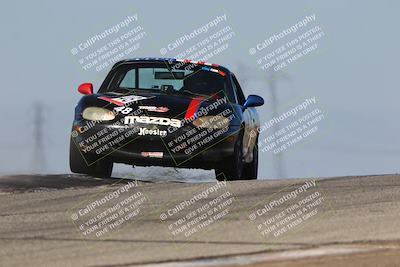 media/Oct-26-2025-CalClub SCCA (Sun) [[8ce1e69566]]/Group 5/Grapevine/